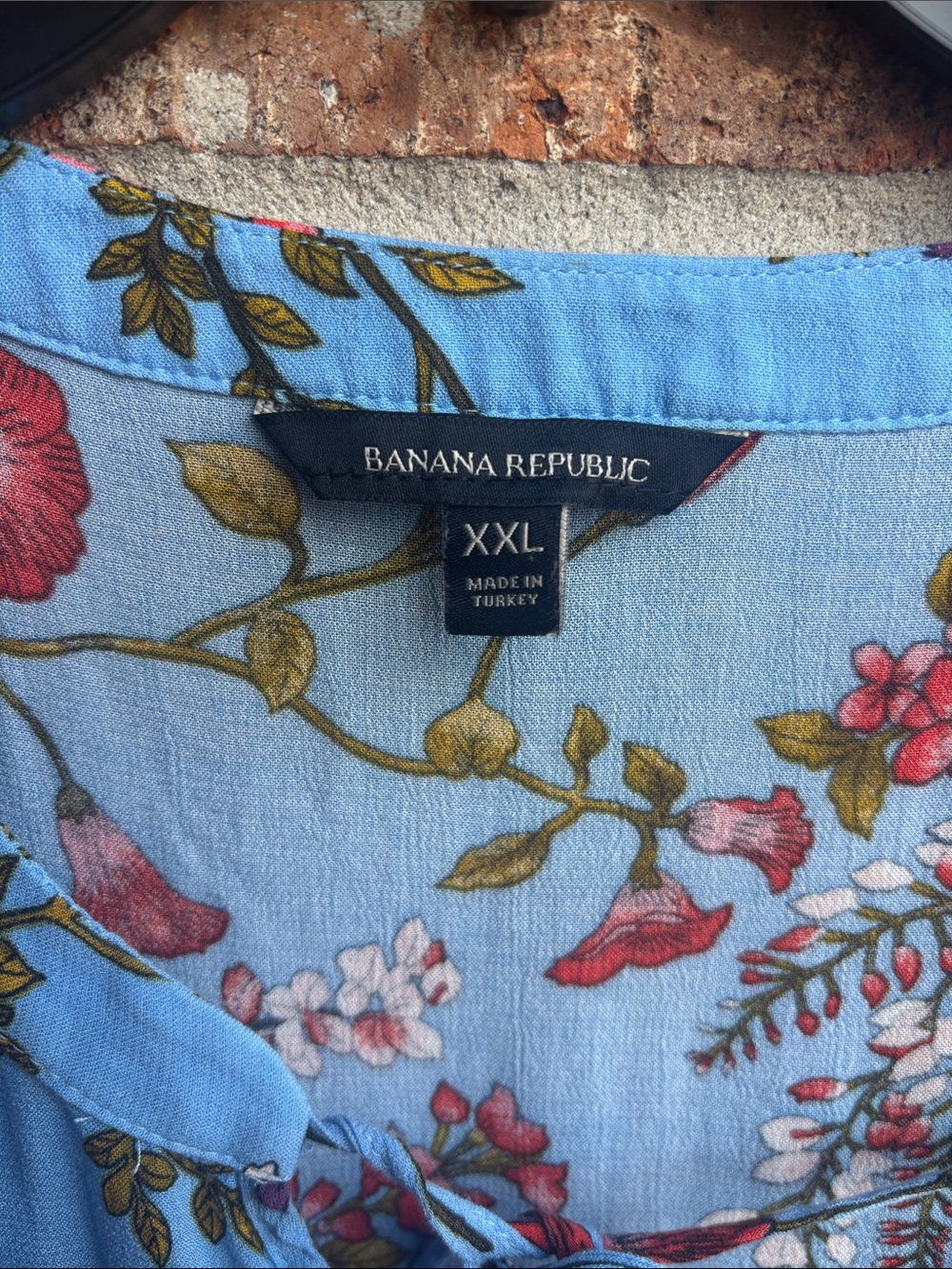 Banana republic Sky Blue Floral Tie-Neck Blouse - Picture 2 of 6
